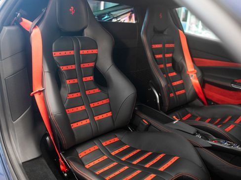 Used 2022 Ferrari F8 Tributo RWD image 14