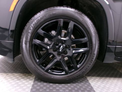Used 2023 Chevrolet Traverse Premier w/ LPO, Floor Liner Package AWD/4WD image 7