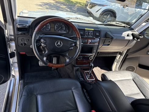 Used 2010 Mercedes-Benz G 550 image 14