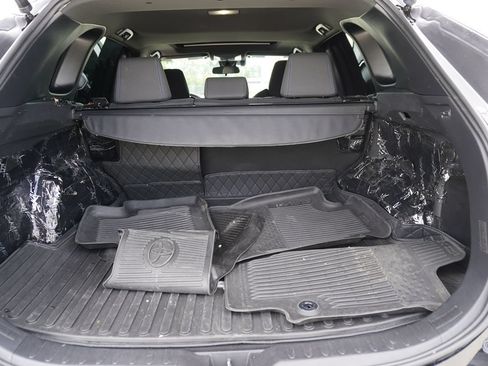 Used 2022 Toyota RAV4 SE w/ Convenience Package AWD/4WD image 13