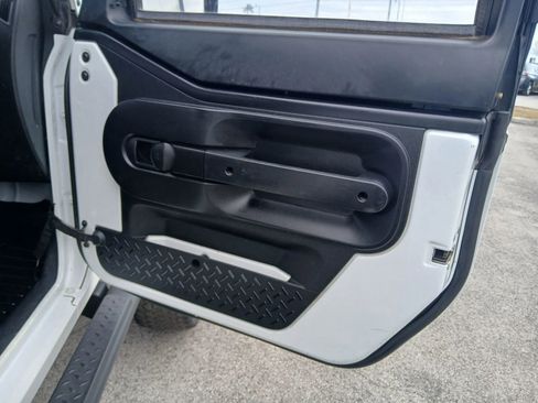 Used 2013 Jeep Wrangler Sport image 13