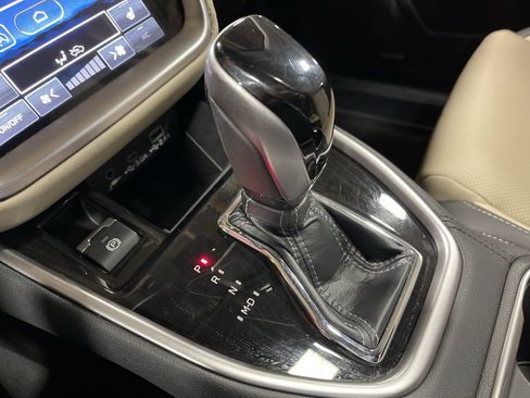 Used 2023 Subaru Outback Limited image 26