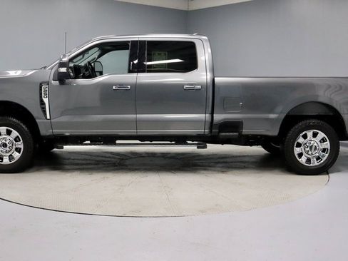 Certified 2024 Ford F250 Lariat w/ Chrome Package image 9