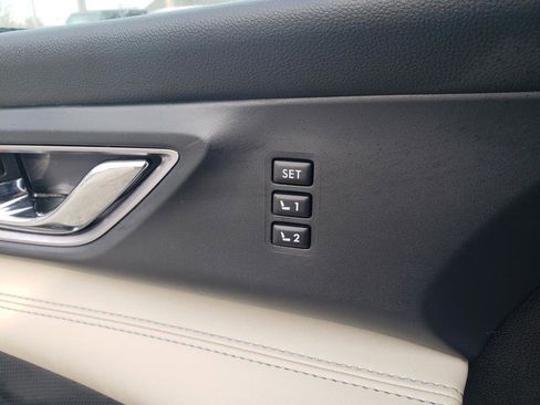 Used 2022 Subaru Ascent Limited w/ Popular Package #4 image 31