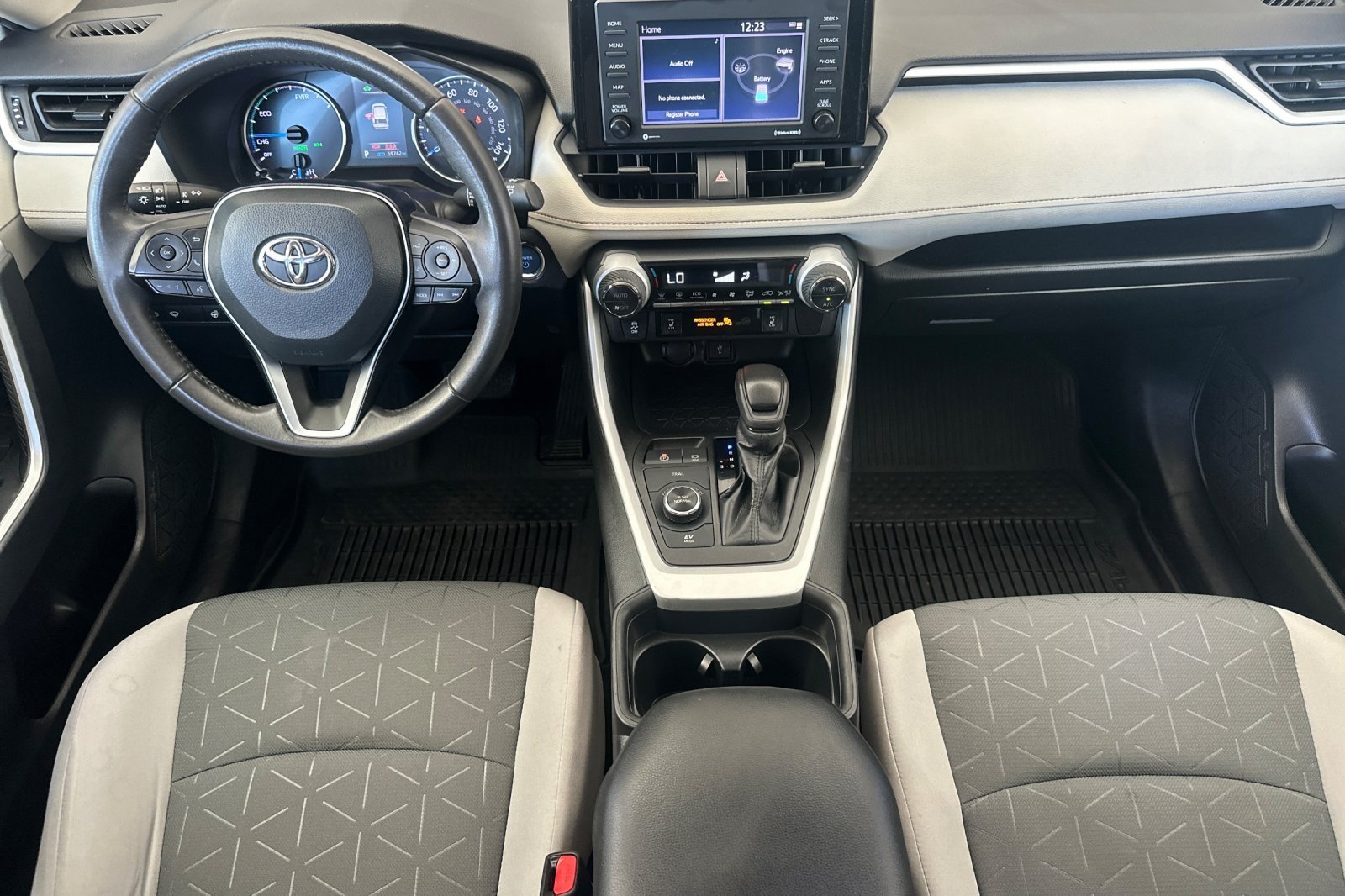 Certified 2021 Toyota RAV4 XLE w/ XLE Grade Weather Package AWD/4WD image 12