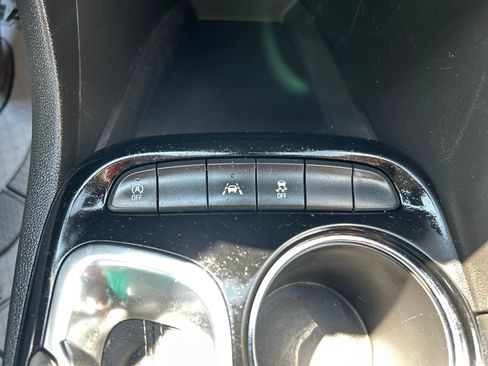 Used 2022 Buick Encore GX Preferred w/ Sport Touring Package FWD image 29