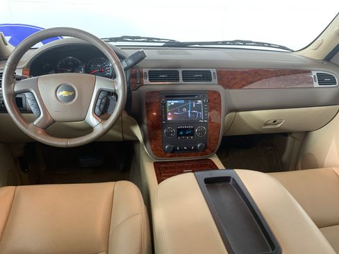 Used 2014 Chevrolet Tahoe LTZ RWD image 33