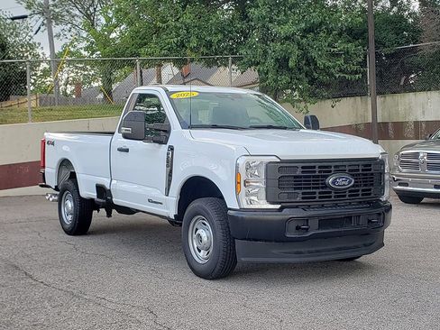 Used 2025 Ford F250 XL w/ XL Driver Assist Package AWD/4WD image 3