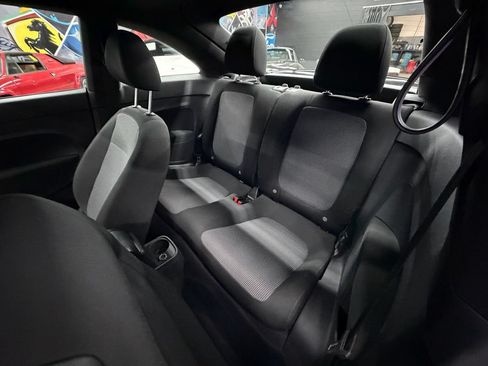 Used 2018 Volkswagen Beetle 2.0T S FWD image 12