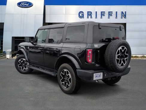 Used 2024 Ford Bronco Outer Banks image 9
