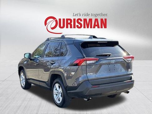 Used 2021 Toyota RAV4 XLE image 4