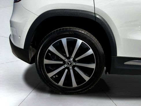 Used 2023 Mercedes-Benz GLA 250 w/ Premium Package image 54