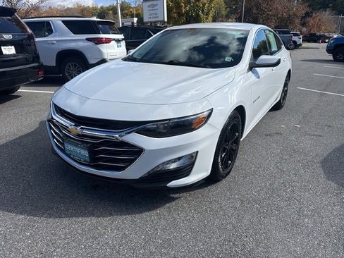 Certified 2022 Chevrolet Malibu LT image 1