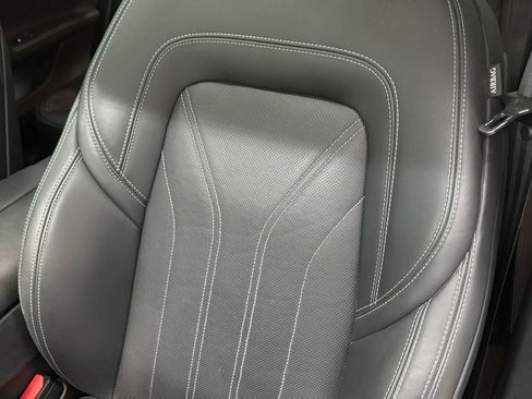 Used 2018 Maserati Quattroporte S GranLusso RWD image 19