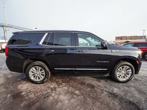 Used 2023 GMC Yukon SLT w/ SLT Premium Package image 54