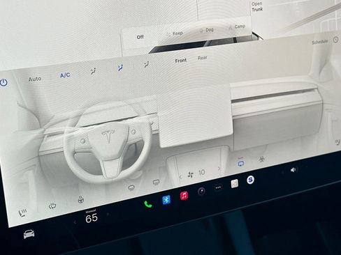 Used 2023 Tesla Model Y Long Range image 22