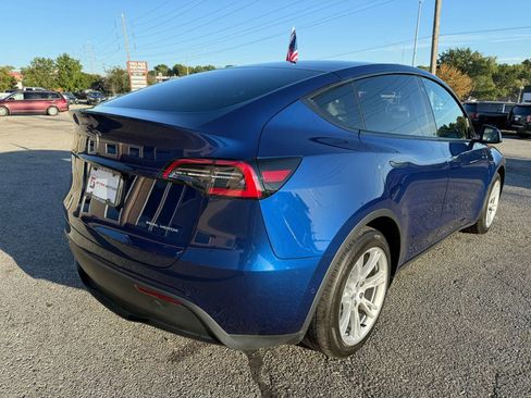 Used 2020 Tesla Model Y Long Range image 3