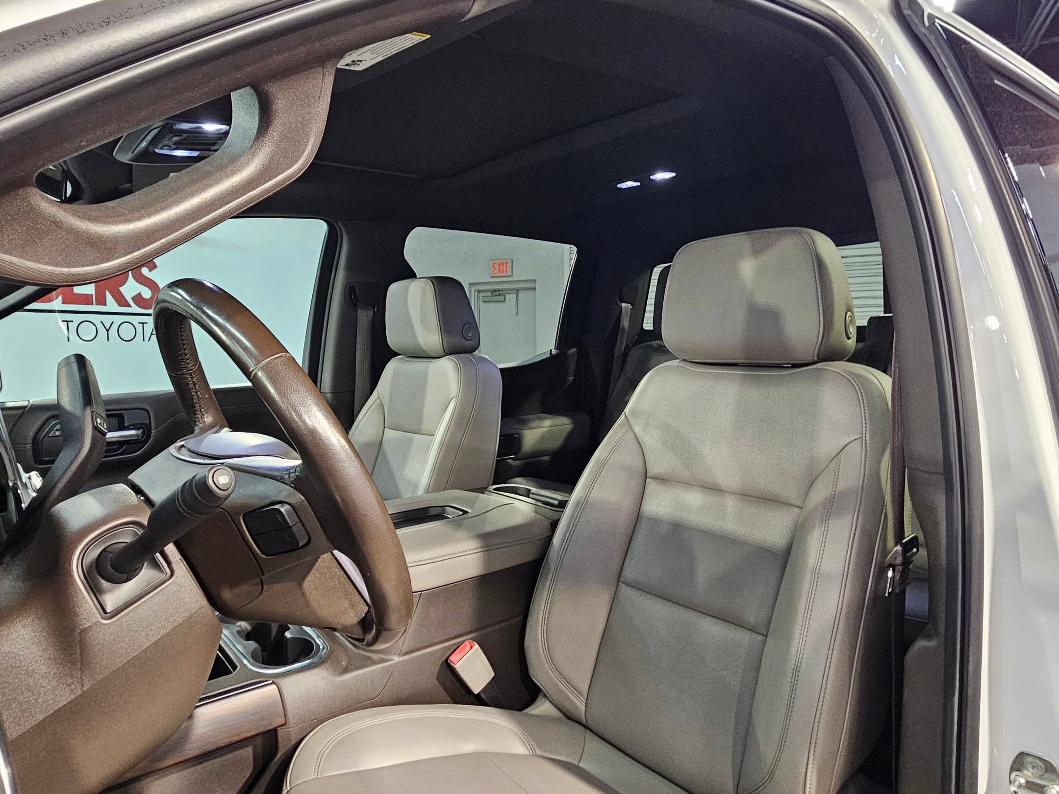 Used 2020 GMC Sierra 1500 SLT AWD/4WD image 21