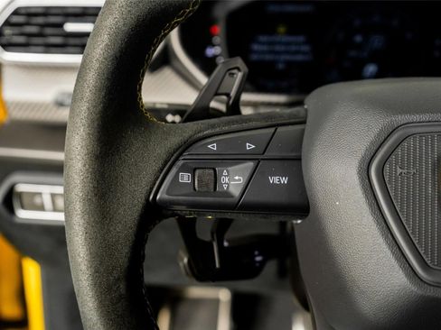 Used 2023 Lamborghini Urus Performante image 44