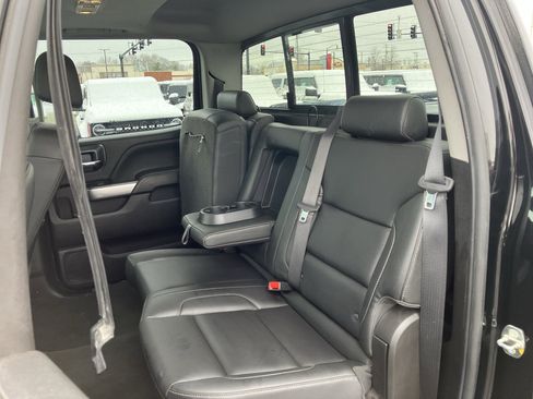 Used 2018 Chevrolet Silverado 2500 LTZ image 32