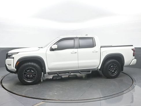 Used 2022 Nissan Frontier PRO-4X w/ Off-Road Protection Package AWD/4WD image 2