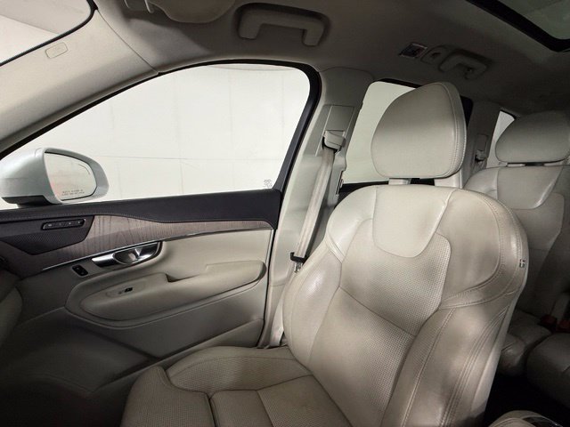 Used 2021 Volvo XC90 T8 Inscription w/ Advanced Package AWD/4WD image 19