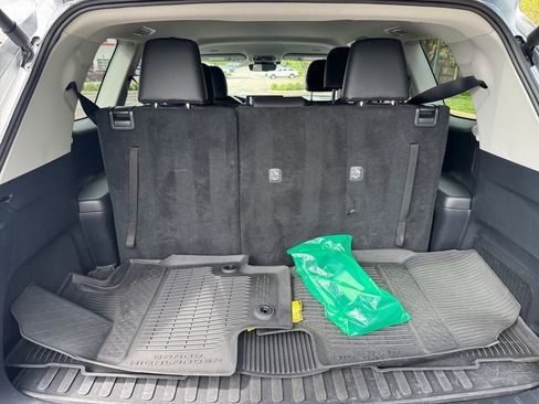 Used 2024 Toyota Grand Highlander AWD image 16