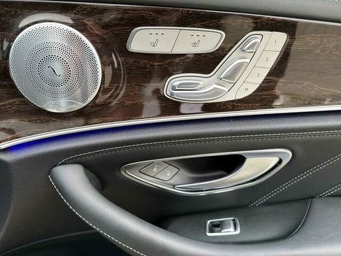 Used 2018 Mercedes-Benz E 63 AMG S image 21