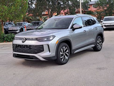 New 2026 Volkswagen Tiguan S FWD image 3