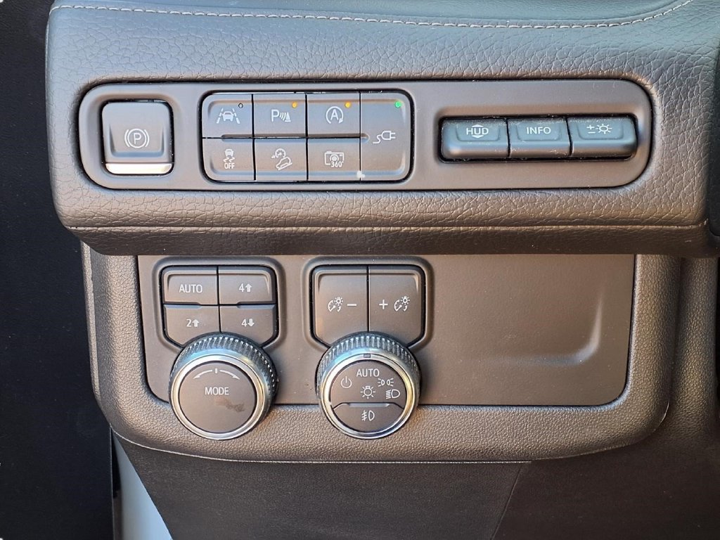 Used 2022 GMC Yukon Denali AWD/4WD image 19