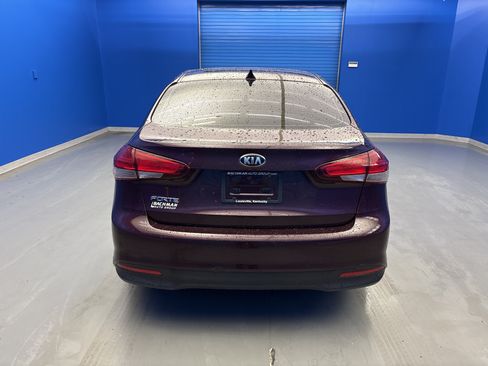 Used 2017 Kia Forte LX FWD image 6