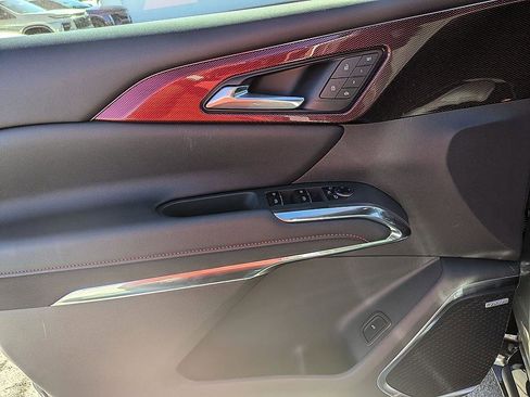 New 2026 Chevrolet Traverse RS image 11