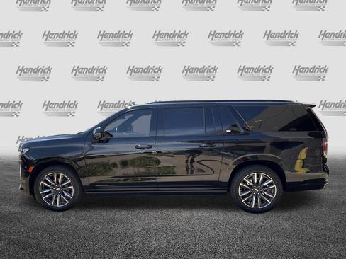 Used 2024 Cadillac Escalade ESV Sport w/ Touring Package AWD/4WD image 7