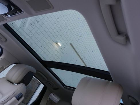 Used 2022 Land Rover Range Rover Sport HSE Silver Edition image 14