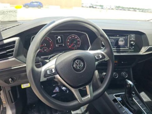Used 2021 Volkswagen Jetta S w/ Driver Assistance Package FWD image 7