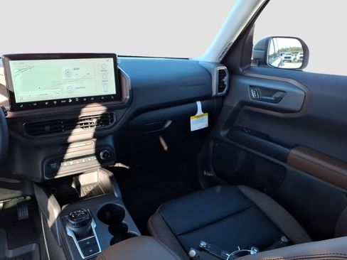 New 2025 Ford Bronco Sport Outer Banks w/ Outer Banks Tech Package+ AWD/4WD image 10