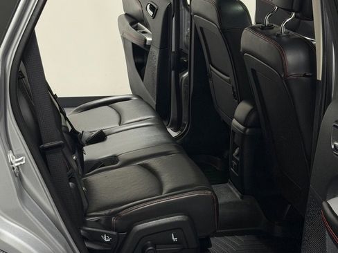 Used 2015 Dodge Journey R/T w/ Flexible Seating Group image 11