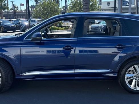 Used 2024 Audi Q7 3.0T Premium Plus image 2