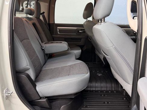 Used 2019 RAM 1500 Big Horn RWD image 34