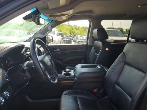 Used 2019 Chevrolet Tahoe LT w/ RST Edition AWD/4WD image 11