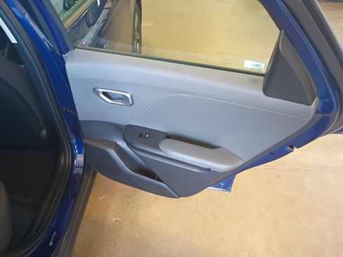 Used 2025 Kia K4 FWD image 37