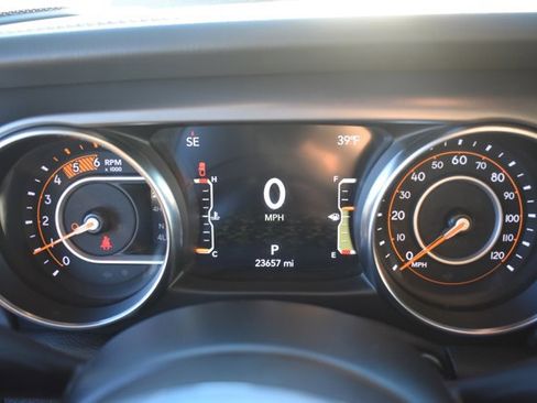 Used 2023 Jeep Gladiator Rubicon w/ LED Lighting Group image 22