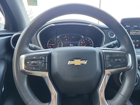 Used 2025 Chevrolet Blazer LT AWD/4WD image 12
