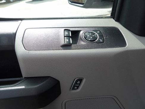 Used 2019 Ford F250 XL w/ Power Equipment Group image 15