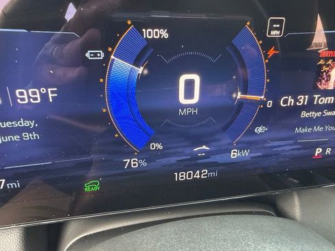 Used 2025 Chevrolet Equinox EV LT w/ Convenience Package FWD image 59