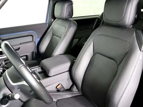 Used 2023 Land Rover Defender 90 S image 39