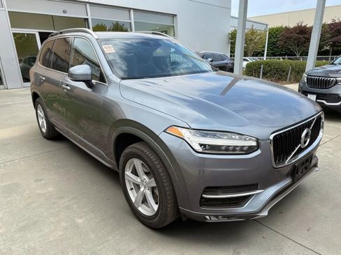 Used 2019 Volvo XC90 T5 Momentum AWD/4WD image 3