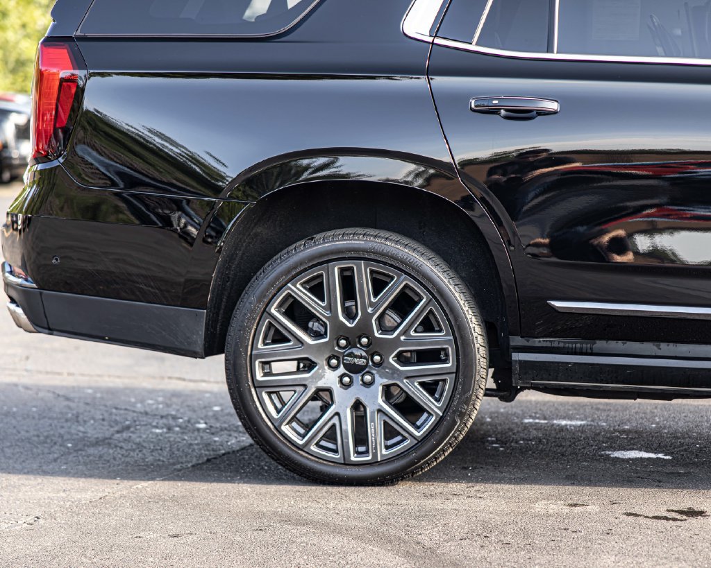 Used 2026 GMC Yukon Denali Ultimate AWD/4WD image 11