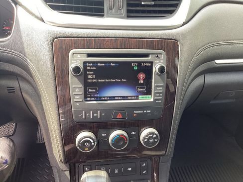 Used 2017 Chevrolet Traverse LT AWD/4WD image 14