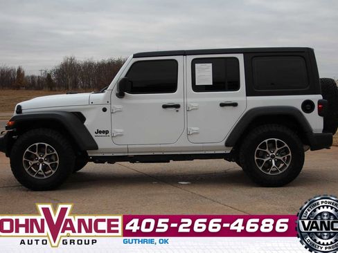 Used 2024 Jeep Wrangler Sport image 5
